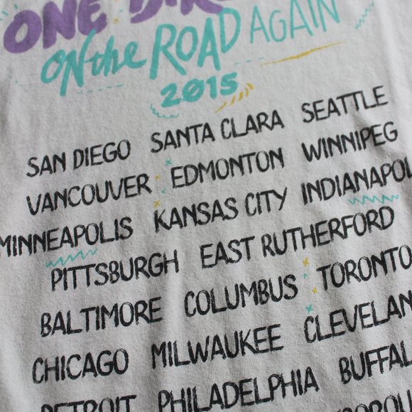 *2015 *One Direction 1D On The Road Again Tour Tee - Picture 10 of 12